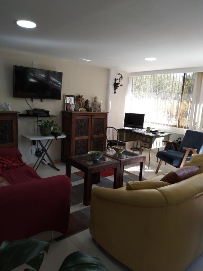 Charming Sunny Bedroom Overlooking Beautiful Amsterdam Avenue In Best Condesa Area 멕시코 시 외부 사진